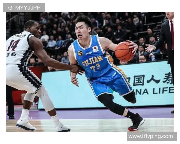 赵泰隆：从篮球新星到职业生涯转折的传奇之路探秘