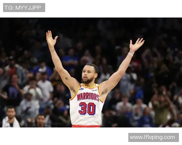 勇士晋级：库里表现抢眼