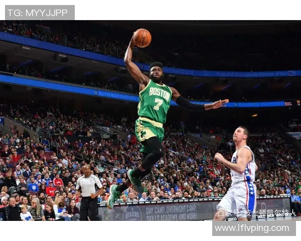 杰伦布朗如何在NBA赛场上展现领导力与全能才华的成长之路 杰伦布朗如何在NBA赛场上展现领导力与全能才华的成长之路