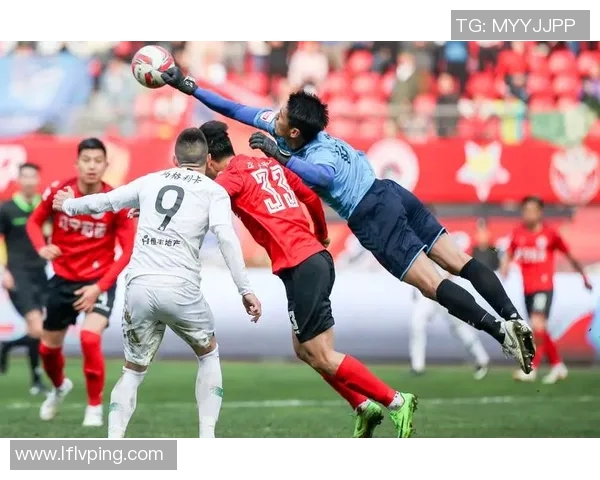 贵州恒丰迎战江西队全力争胜期待精彩对决与球迷共庆足球盛宴