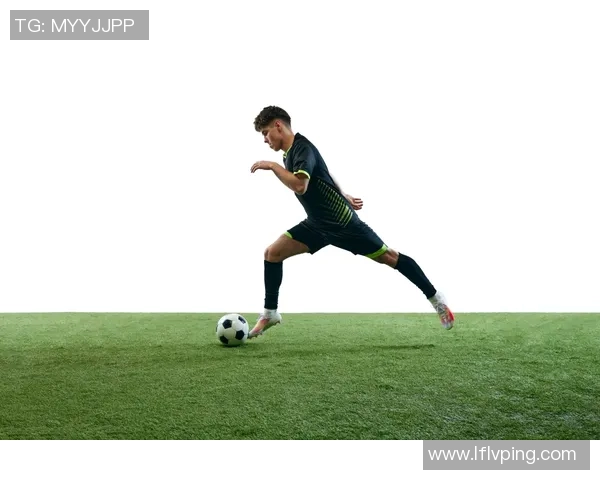 略伦特的足球之路:从青训到顶级联赛的辉煌历程与成就分析 略伦特的足球之路:从青训到顶级联赛的辉煌历程与成就分析