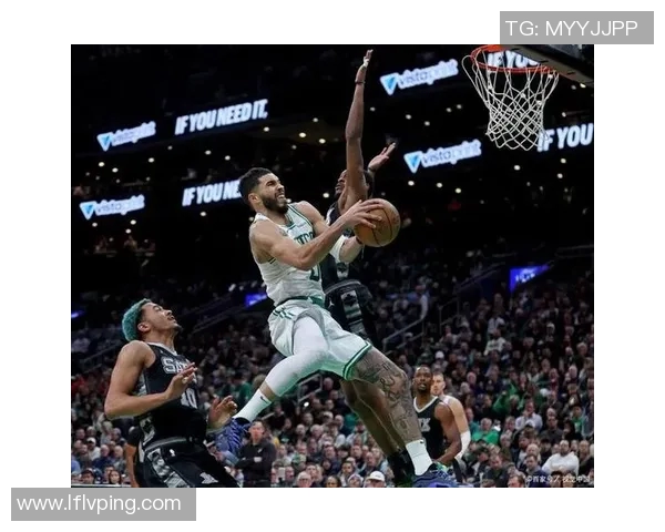 猛龙与魔术常规赛激战正酣球迷期待精彩对决与惊喜表现